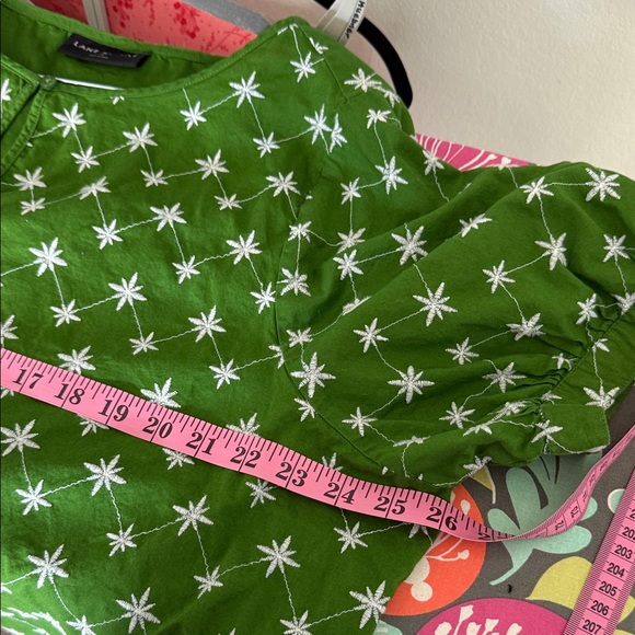 Lane Bryant Green Blouse with White Embroidery - Picture 5 of 5
